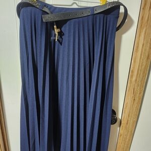Chic Navy A-Line Skirt with Belt